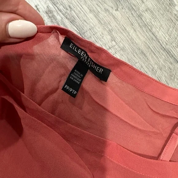 EILEEN FISHER Blouse SHEER SILK GEORGETTE BATEAU NECK BOXY Corral Petite PP $198 - Picture 4 of 4